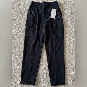 Woman’s Athleta Pantalon Endless Cargo Pants Black Size 4 NWT $129